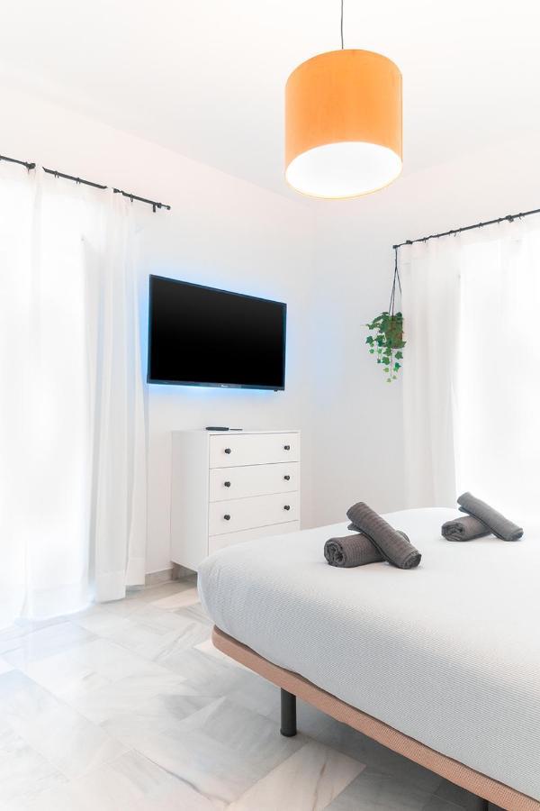 Downtown Apartment 3 Bedrooms 2 Bathrooms Wifi Севилья Экстерьер фото