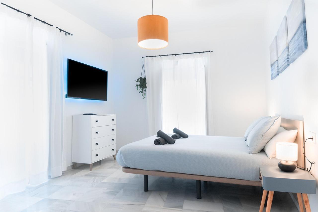 Downtown Apartment 3 Bedrooms 2 Bathrooms Wifi Севилья Экстерьер фото