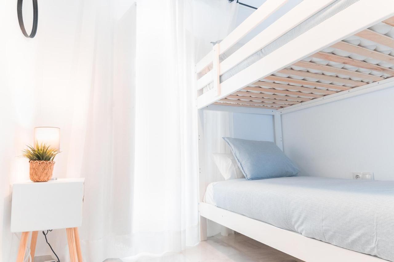 Downtown Apartment 3 Bedrooms 2 Bathrooms Wifi Севилья Экстерьер фото